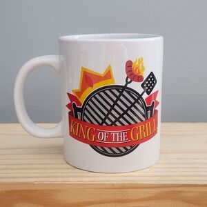 Double-sided King of the Grill Mug